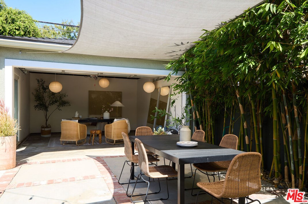 10727 Garfield Ave, Los Angeles CA  90230-4112 exterior