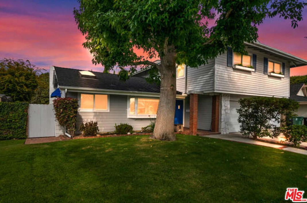 16531 Torjian Ln, Huntington Beach, CA 92647