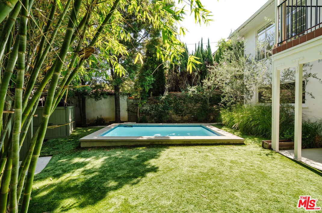 3512 Griffith Park Blvd, Los Angeles CA  90027-1405 exterior