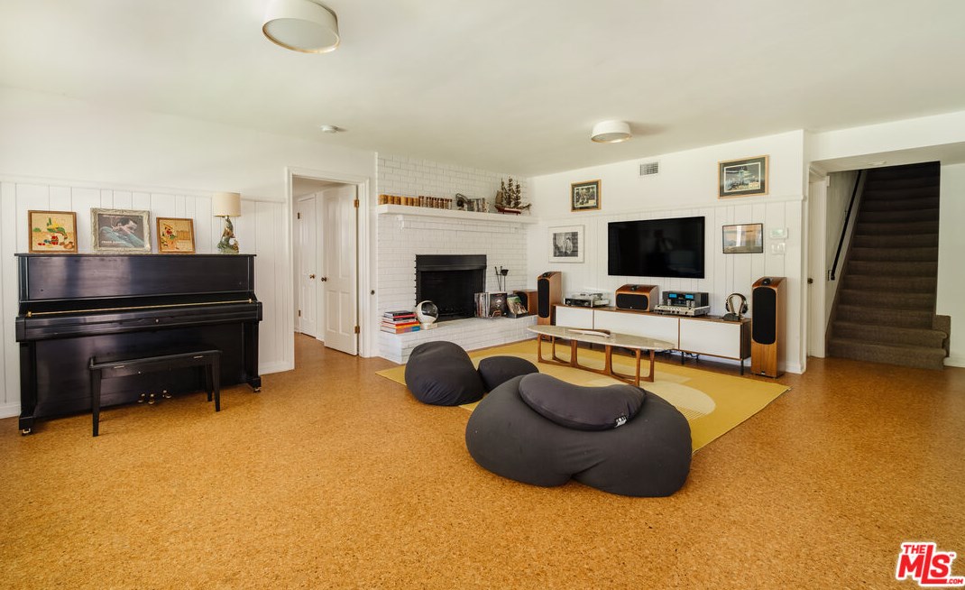 3512 Griffith Park Blvd, Los Angeles CA  90027-1405 exterior