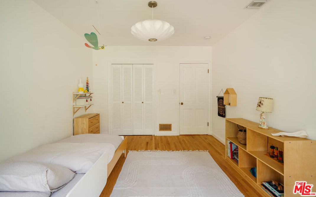 3512 Griffith Park Blvd, Los Angeles CA  90027-1405 exterior