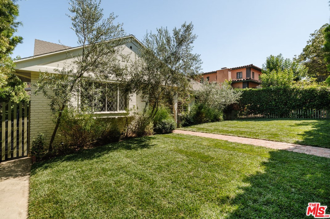 3512 Griffith Park Blvd, Los Angeles CA  90027-1405 exterior