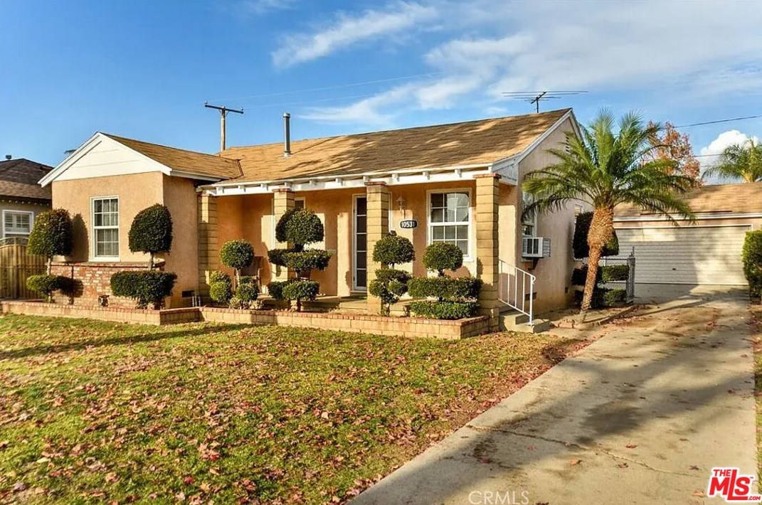 10531 Rose Dr, Whittier, CA 90606-1150
