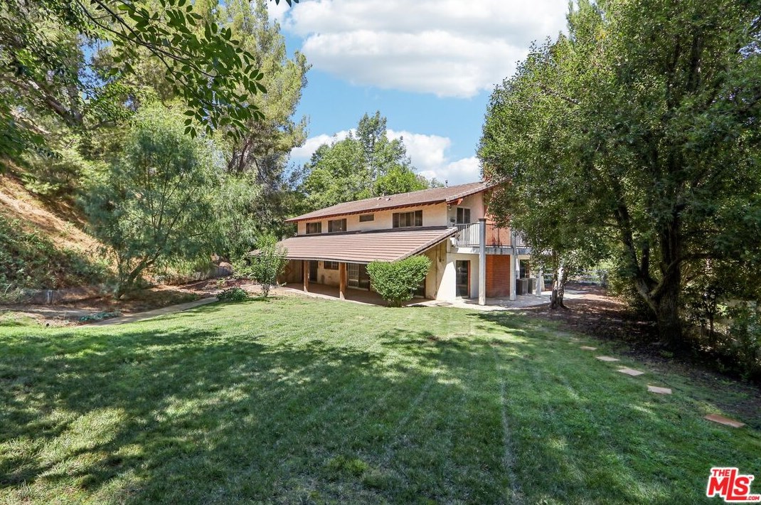 24910 John Fremont Rd, Calabasas, CA 91302