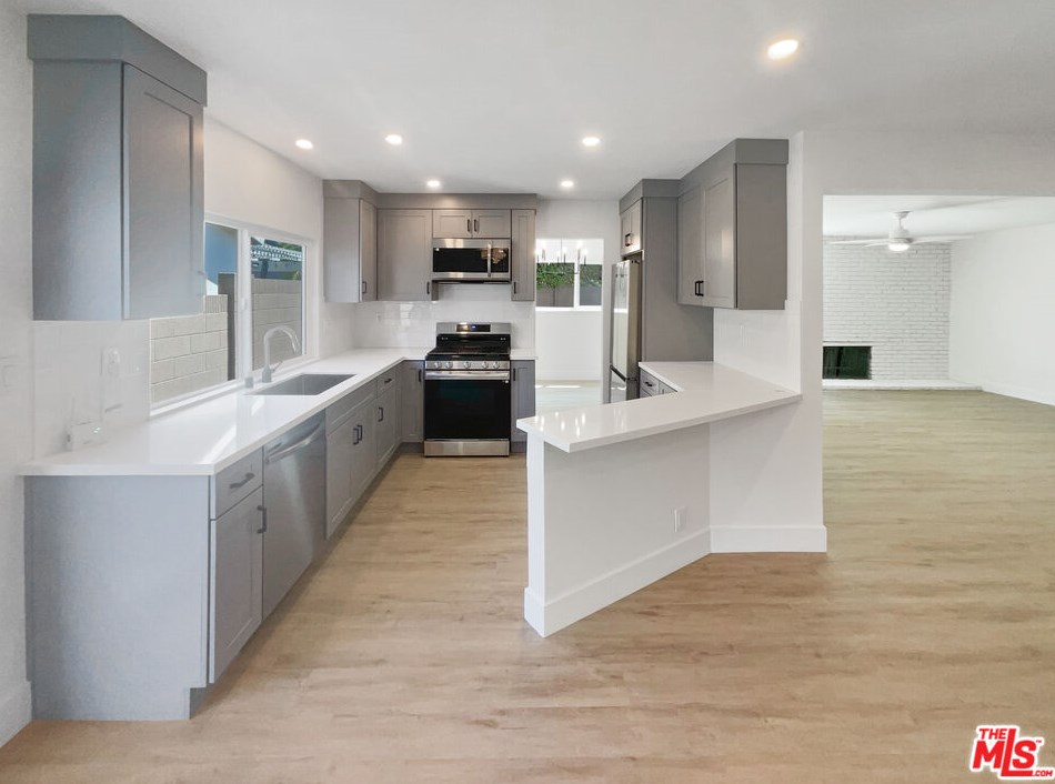 9782 Lee St, Cypress, CA 90630