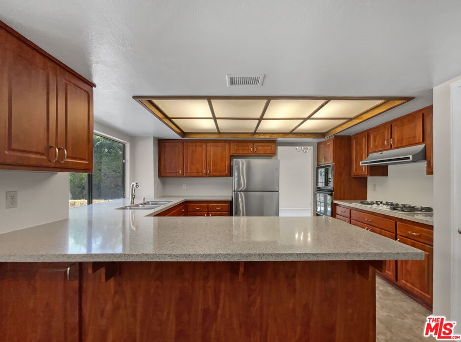 3238 Futura Point, Thousand Oaks, CA 91362