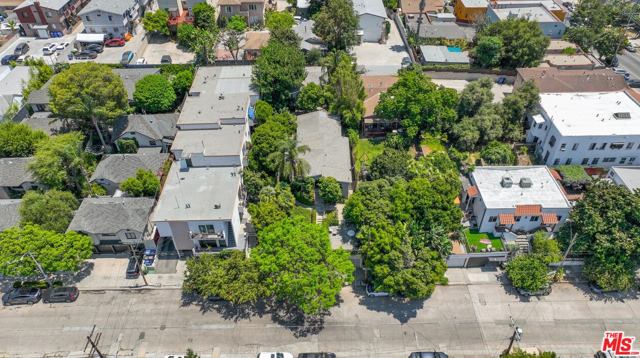 622 Maltman Ave, Los Angeles CA  90026-3519 exterior