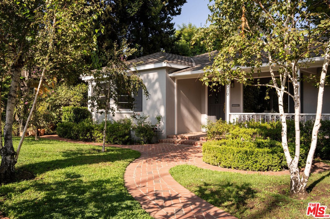 5510 Ventura Canyon Ave, Van Nuys, CA 91401