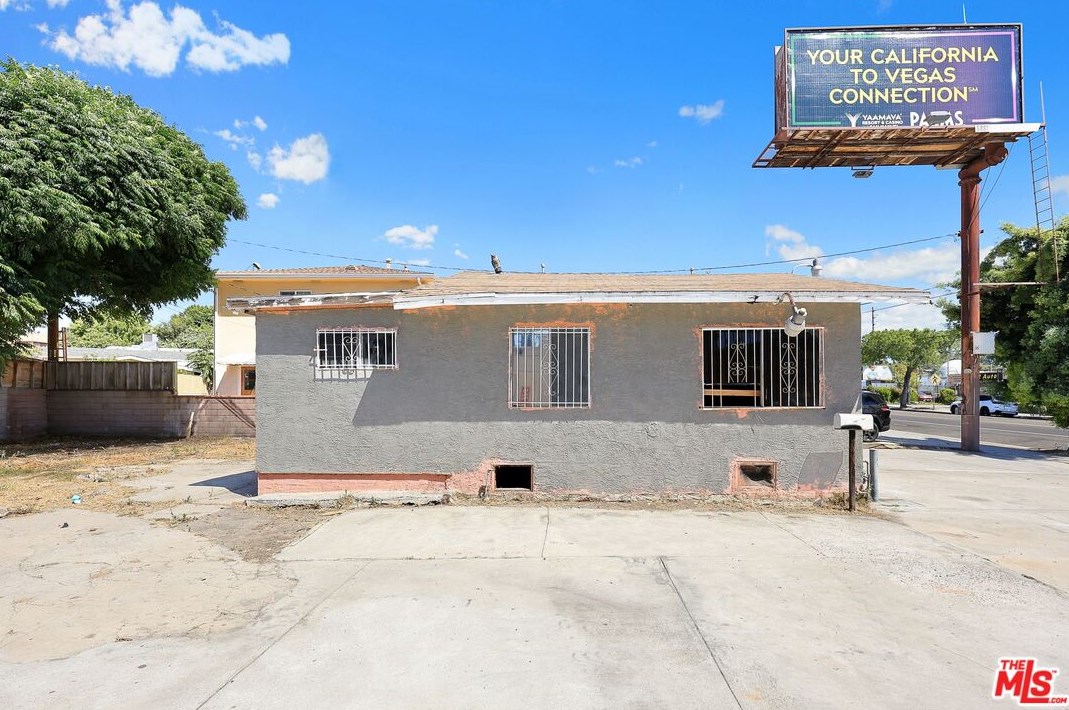 4437 York Blvd, Los Angeles, CA 90041-3327