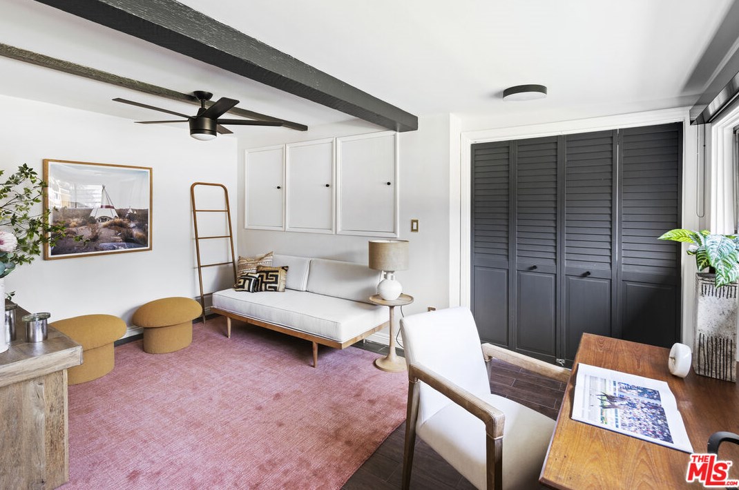 631 Pheasant Dr, Los Angeles CA  90065-4005 exterior