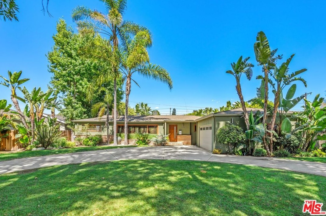 13453 Tiara St, Van Nuys, CA 91401