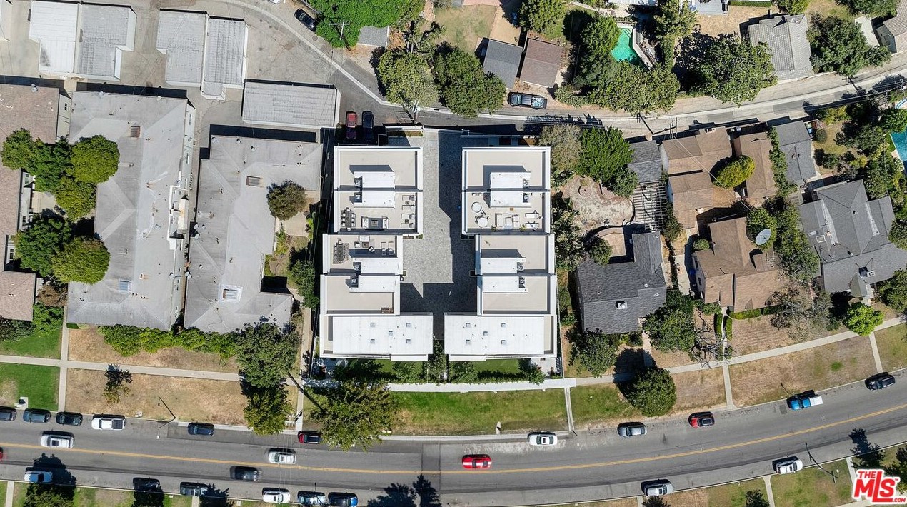 3232 Barrington Ave, Los Angeles CA  90064-2920 exterior