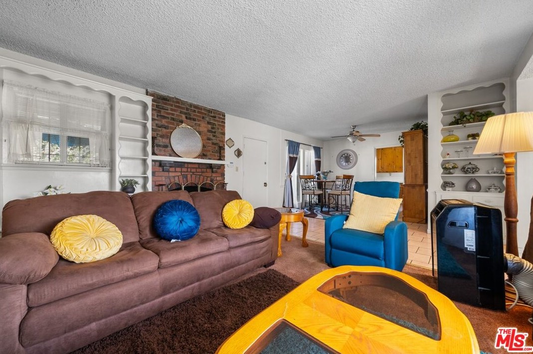 1479 101st St, Los Angeles CA  90002-2836 exterior