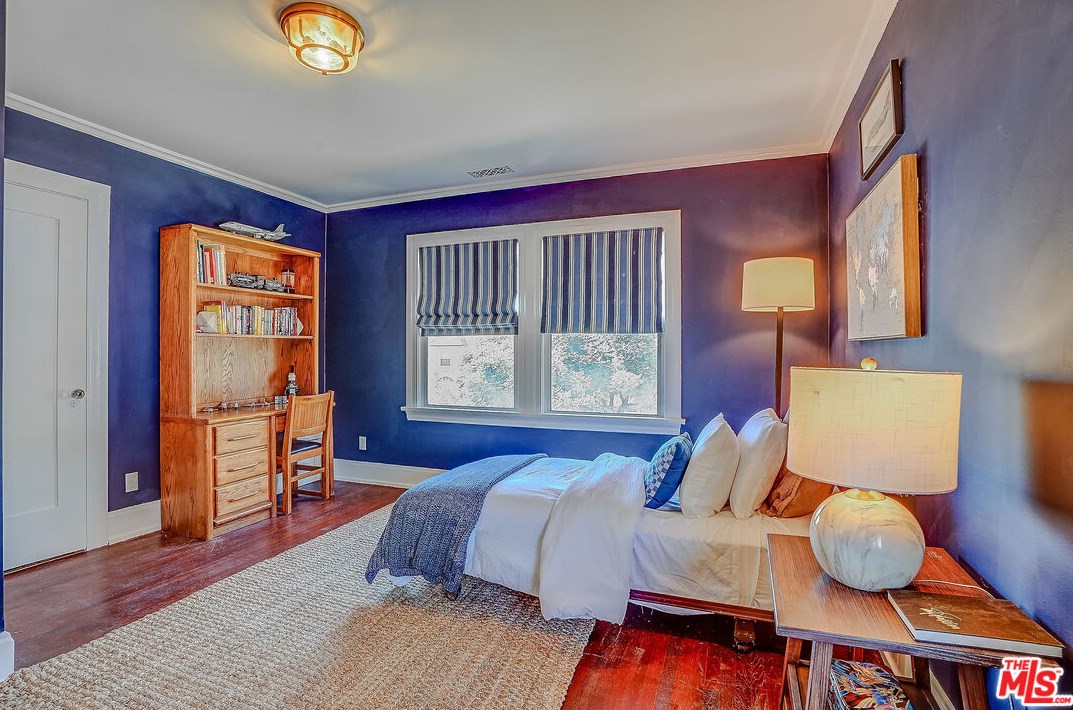 1944 Virginia Rd, Los Angeles CA  90016-3629 exterior