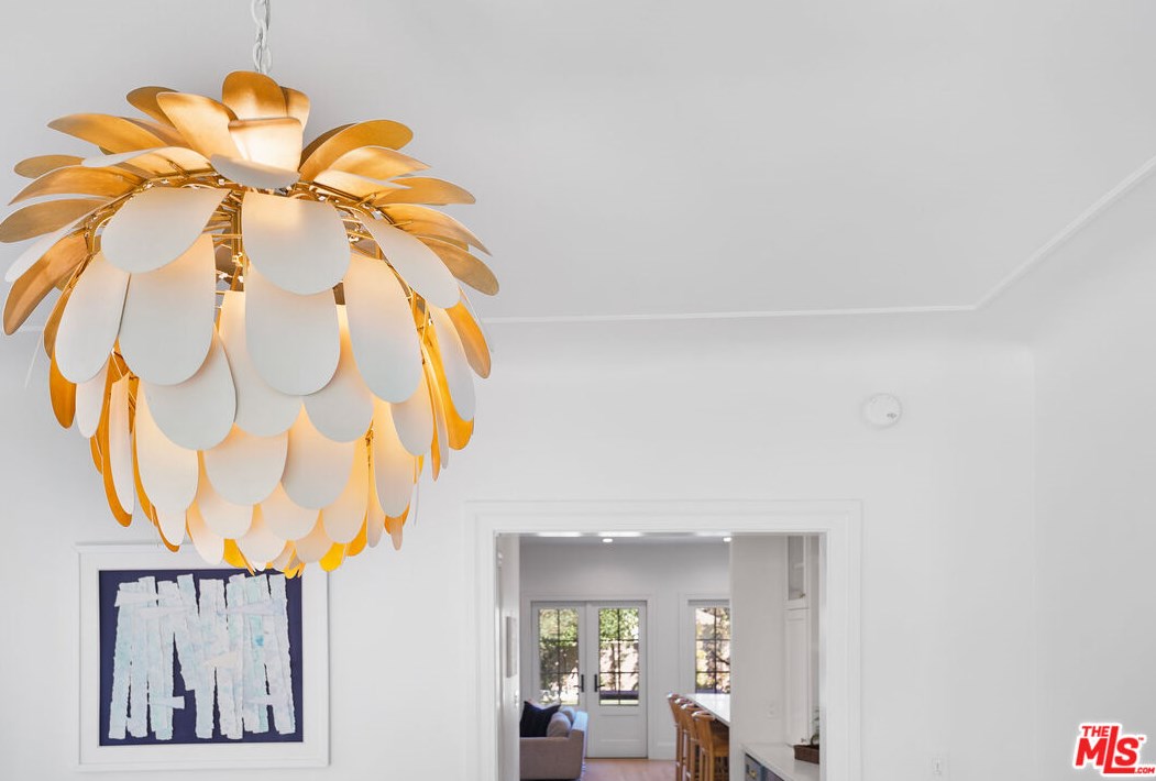 1944 Virginia Rd, Los Angeles CA  90016-3629 exterior