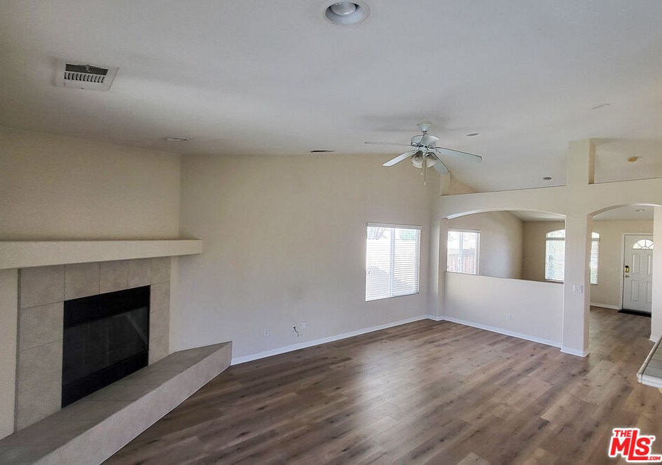 13284 Forest Meadow Ln, Victorville, CA 92395