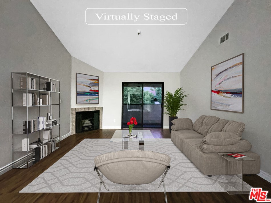 44436 E 15th St #11, Lancaster, CA 93535