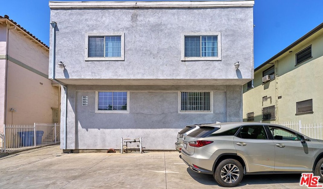 563 Alexandria Ave, Los Angeles, CA 90004-2834