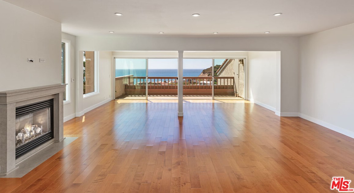 23914 De Ville Way #d, Malibu, CA 90265