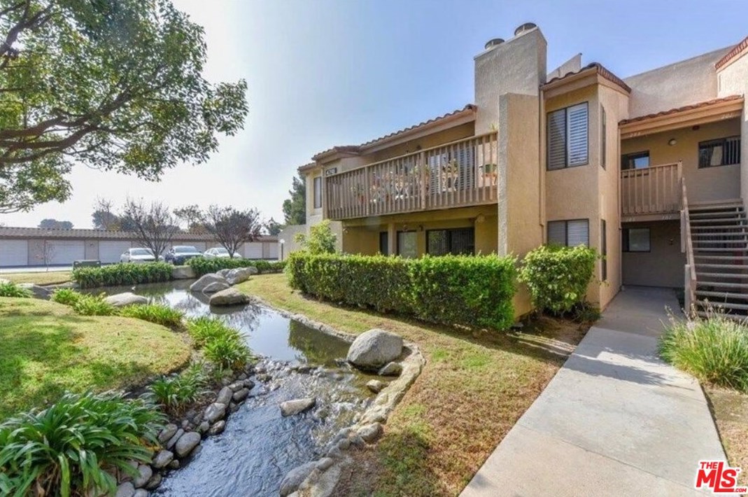 4791 Lago Dr #103, Huntington Beach, CA 92649