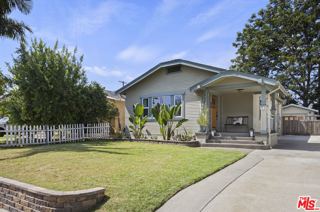 4525 4th Ave, Los Angeles, CA 90043-1438