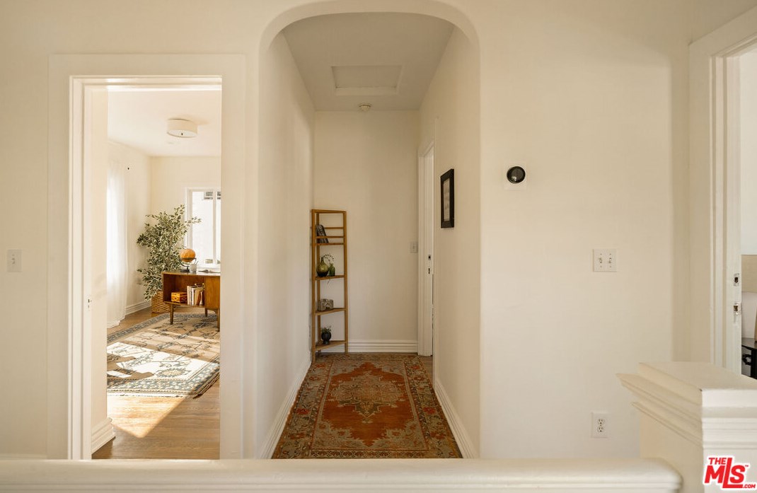 3311 Larissa Dr, Los Angeles CA  90026-6253 exterior