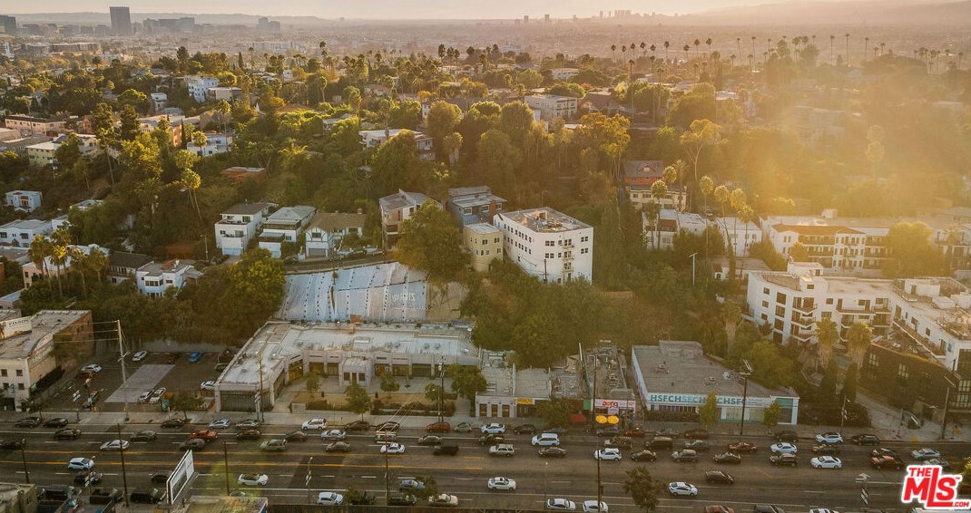 3311 Larissa Dr, Los Angeles CA  90026-6253 exterior