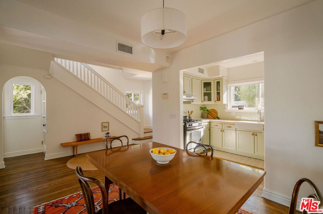 3311 Larissa Dr, Los Angeles CA  90026-6253 exterior