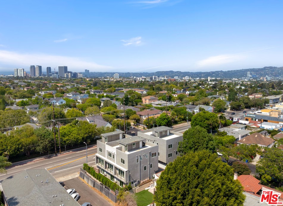 8926 Sawyer St, Los Angeles CA  90035-4140 exterior