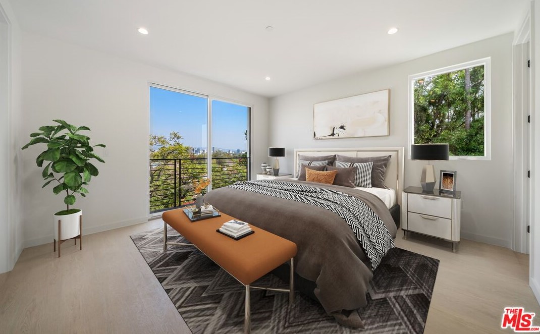 8926 Sawyer St, Los Angeles CA  90035-4140 exterior