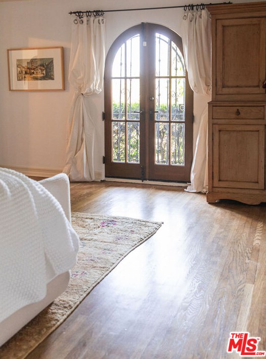 6662 Whitley Ter, Los Angeles CA  90068-3225 exterior