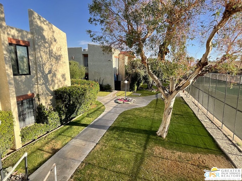 1407 Sunrise Way, Palm Springs CA  92262-5339 exterior
