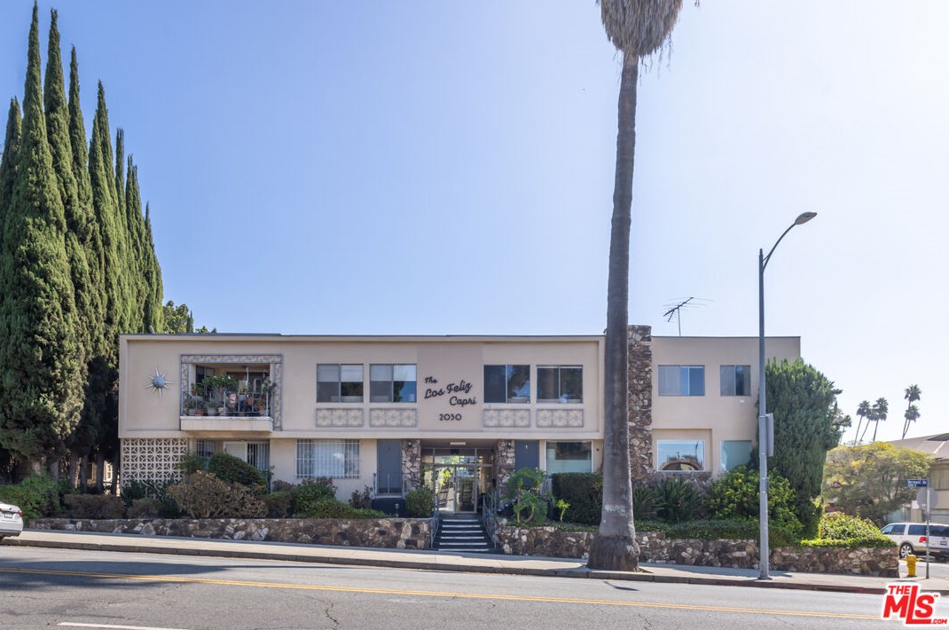 2030 Vermont Ave, Los Angeles, CA 90007-1255