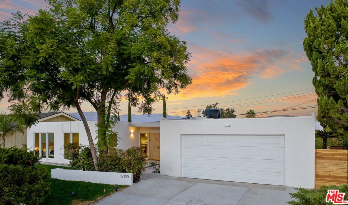 12100 Bambi Pl, San Fernando, CA 91344