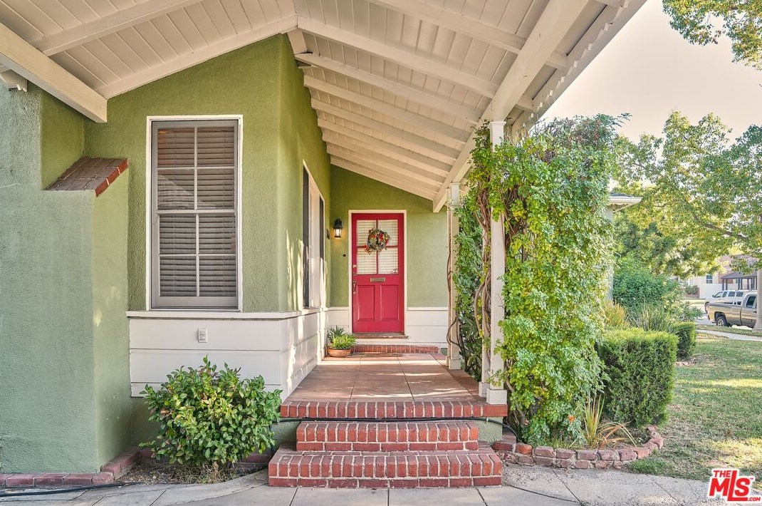 1211 Norton Ave, Glendale, CA 91202-2030