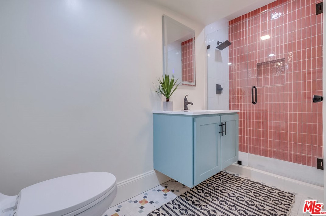 5602 Irvington Pl, Los Angeles CA  90042-2355 exterior