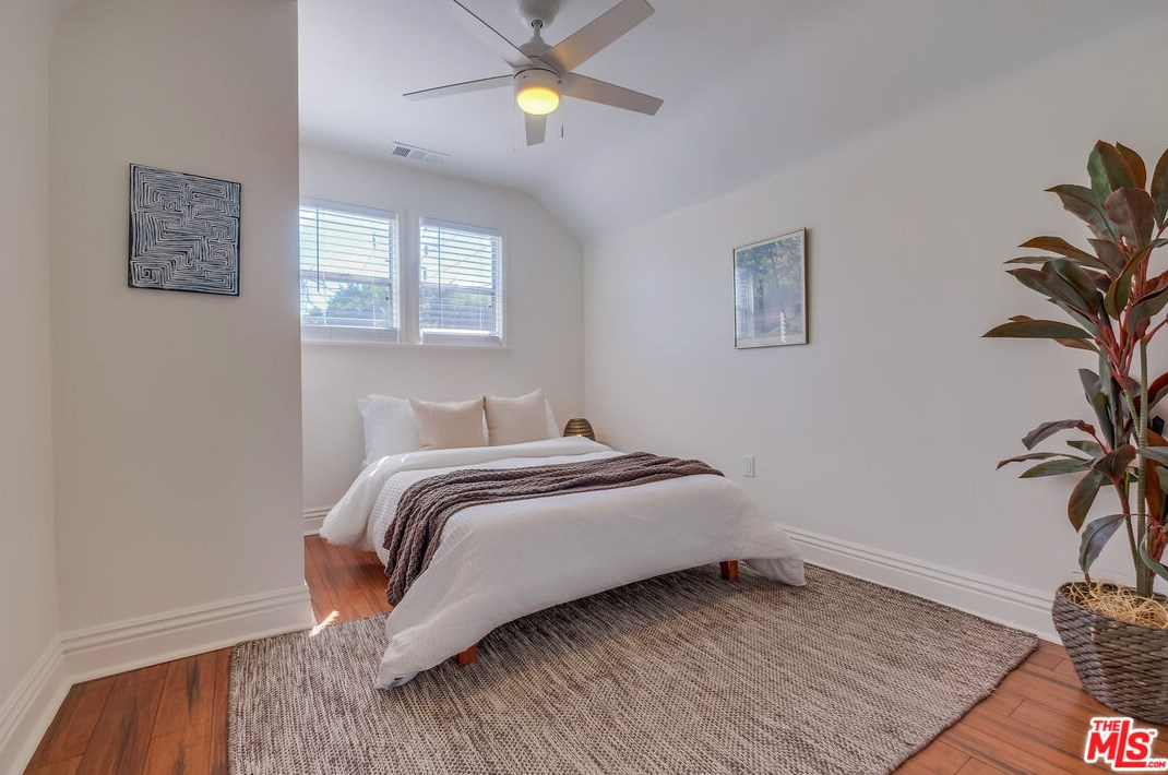 5602 Irvington Pl, Los Angeles CA  90042-2355 exterior