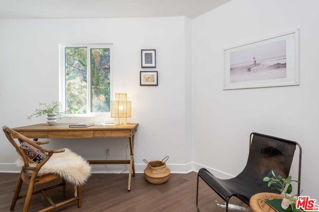 8737 Wonderland Ave, Los Angeles CA  90046-1850 exterior