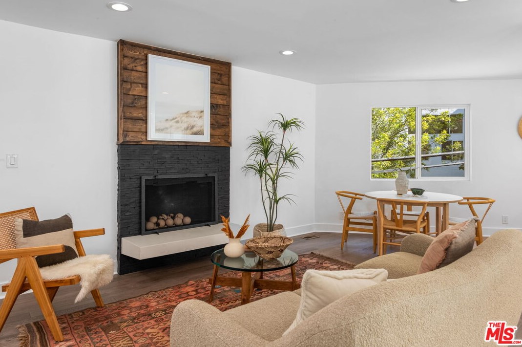 8737 Wonderland Ave, Los Angeles CA  90046-1850 exterior