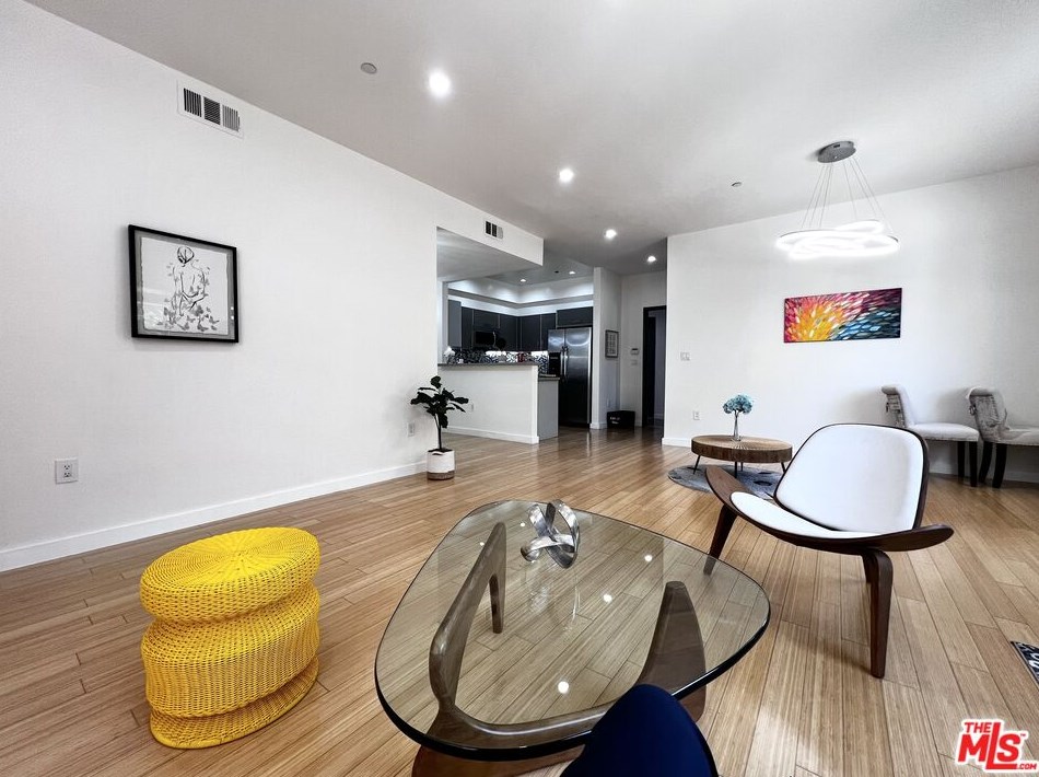 966 St Andrews Pl, Los Angeles CA  90038-3256 exterior