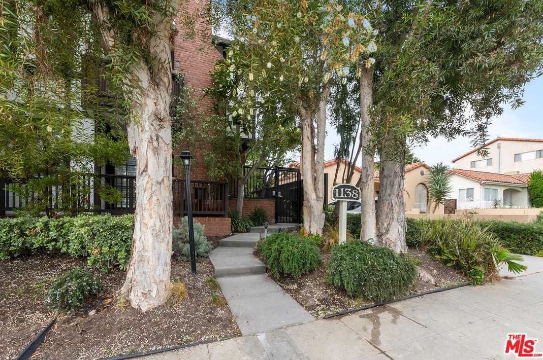 1138 21st St, Santa Monica CA  90403-5663 exterior