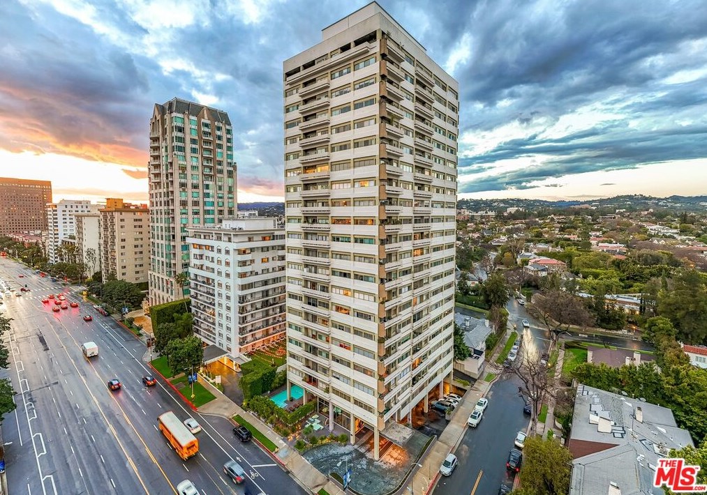 10701 Wilshire Blvd, Los Angeles CA  90024-4401 exterior