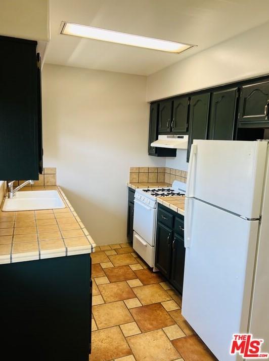 843 Westbourne Dr, Los Angeles CA  90069-4602 exterior