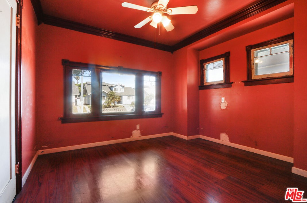 1240 41st Pl, Los Angeles CA  90037-1710 exterior