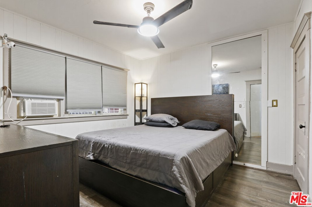 1240 41st Pl, Los Angeles CA  90011-2982 exterior