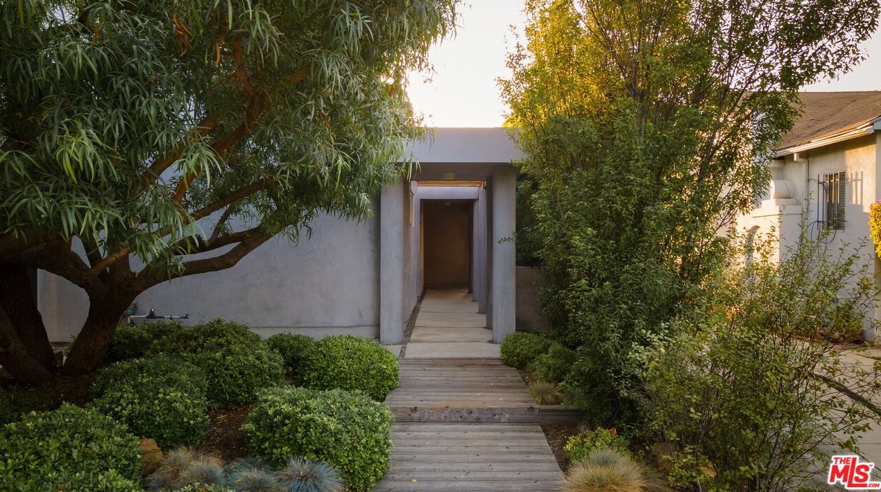 507 Lucerne Blvd, Los Angeles, CA 90004-1204