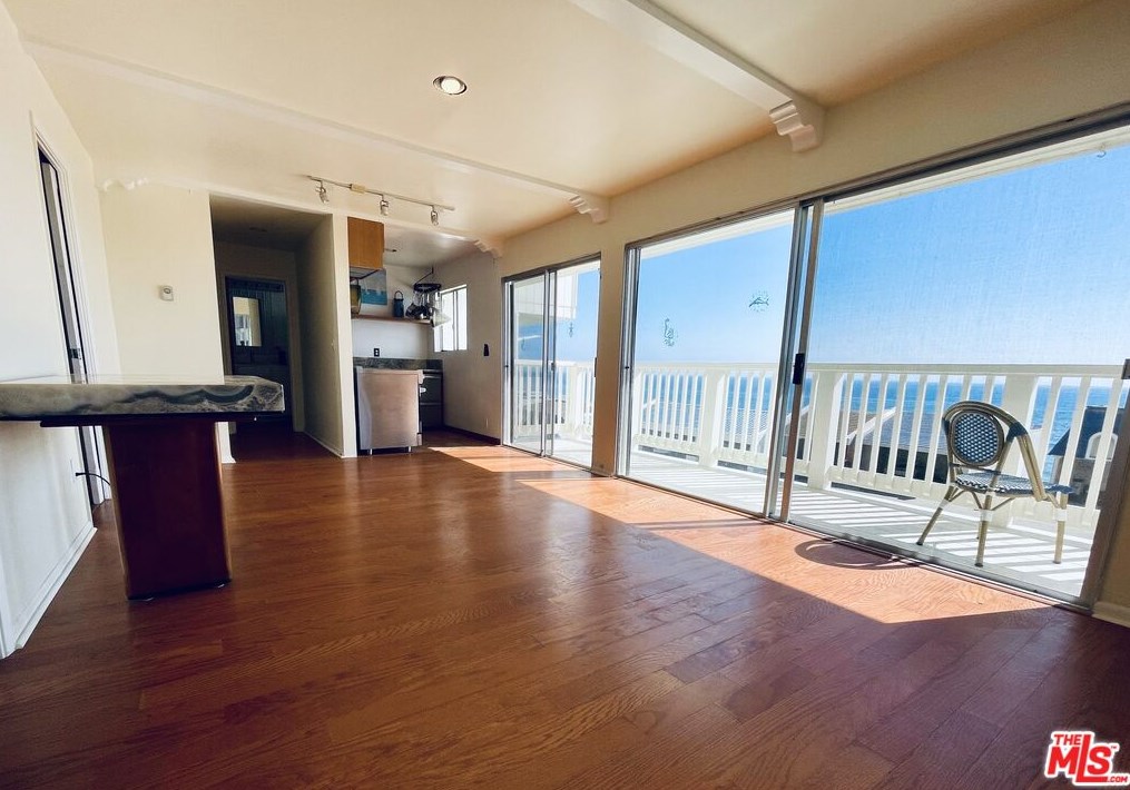 11896 Whitewater Ln, Malibu, CA 90265