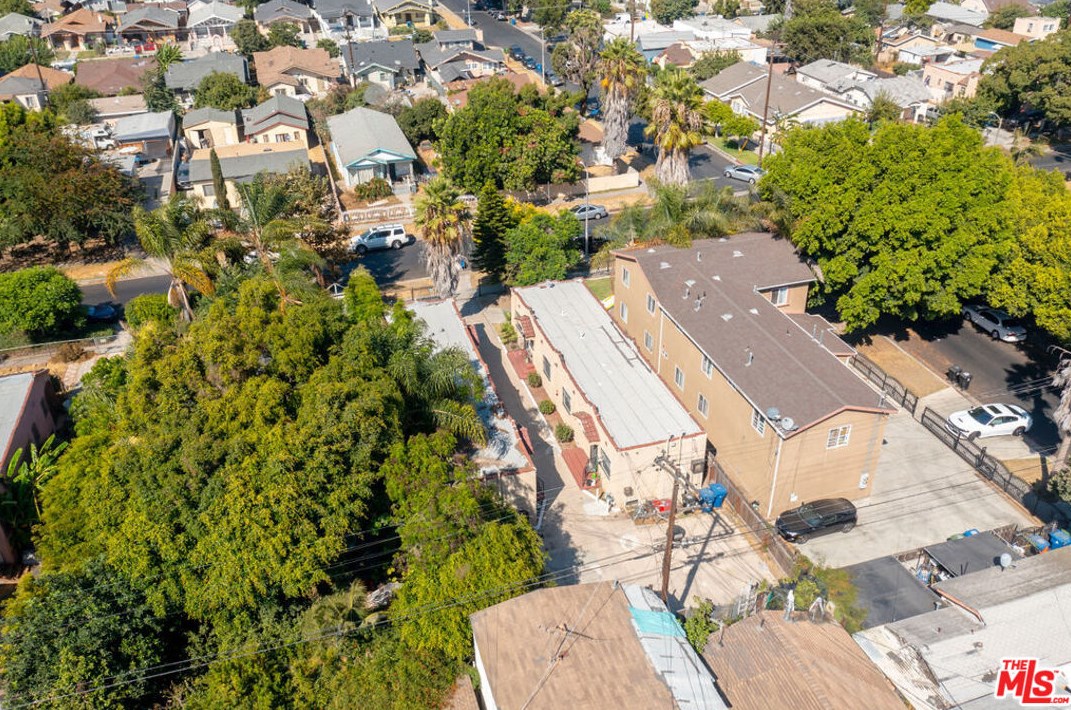 1306 59th Pl, Los Angeles CA  90001-1212 exterior