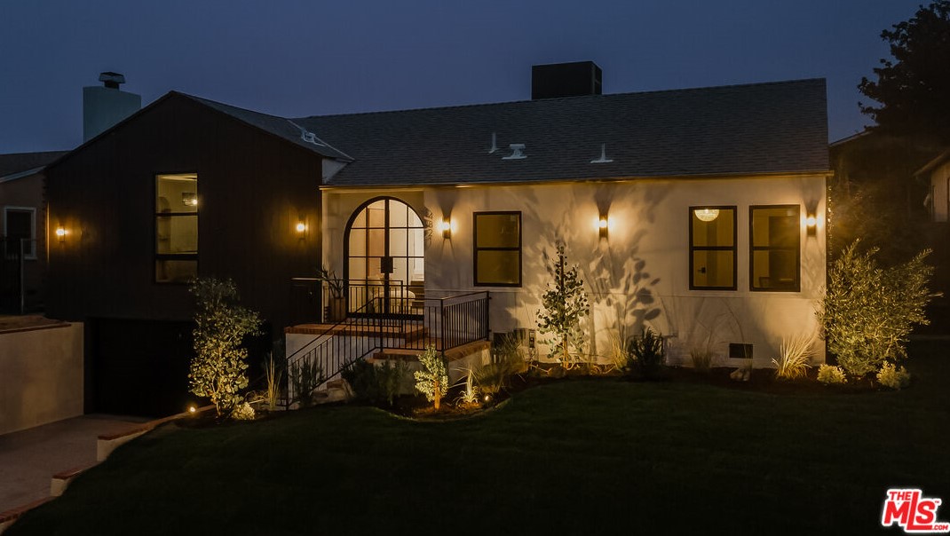4821 Keniston Ave, Los Angeles CA  90043-3711 exterior