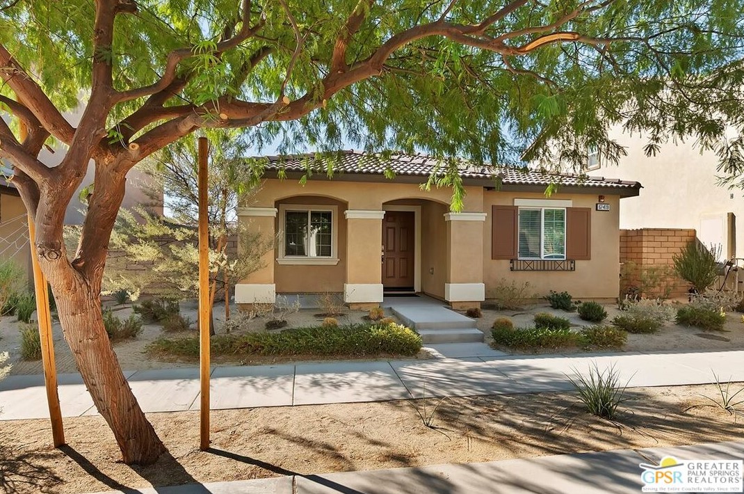 67419 Rio Oso Rd, Cathedral City, CA 92234